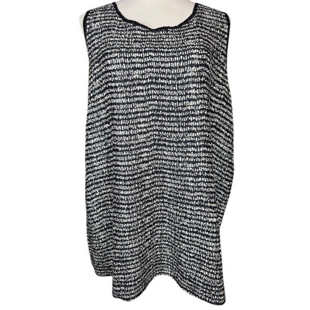 Chicos Travelers Black White Textured Sleeveless Shell Top Size 4 US 20/22